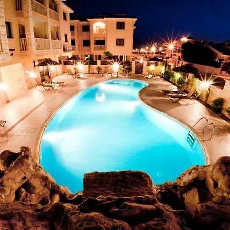 Blue Serenity Complex * לרנקה