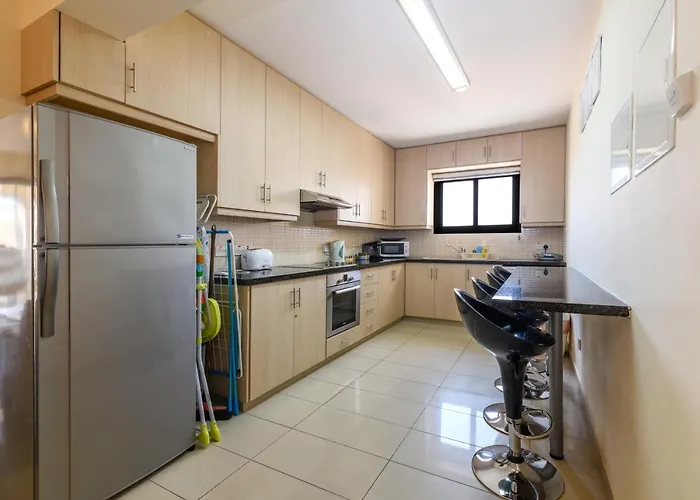 Blue Serenity Complex Ларнака